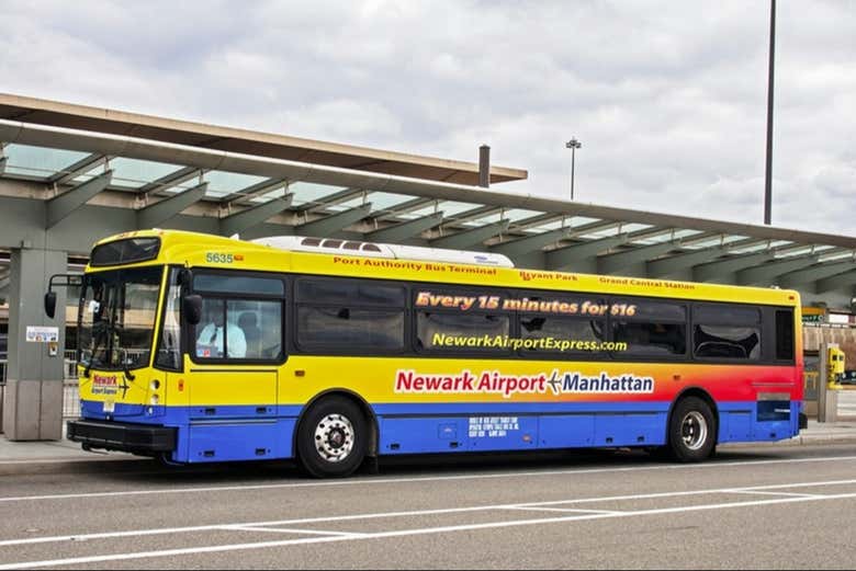 Travel comfortably between Newark Airport and New York